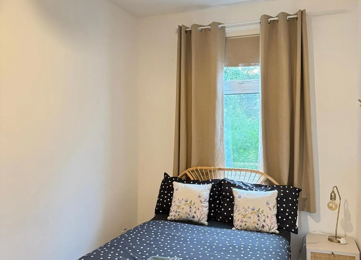 Modern 3 Bed House In Isleworth, London Villa 0*, Isleworth