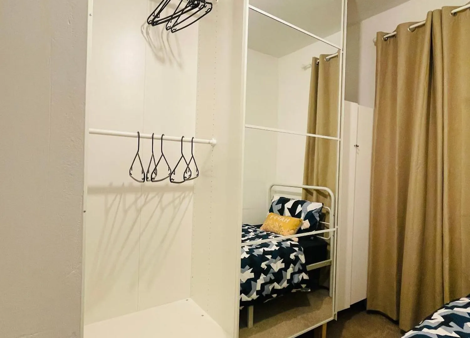 Modern 3 Bed House In Isleworth, London Villa United Kingdom